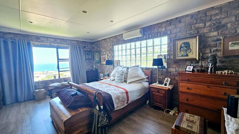 4 Bedroom Property for Sale in Dana Bay Western Cape